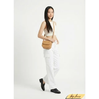 กางเกงยีนส์คาร์โก้ทรงหลวมขากว้างเอวสูง (Wide-Leg High-Waist Cargo Denim) B054