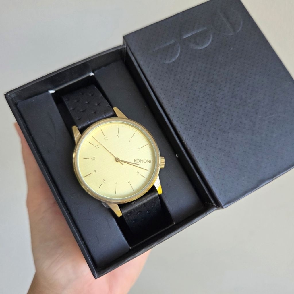 นาฬิกา KOMONO มือสองของแท้ 100%