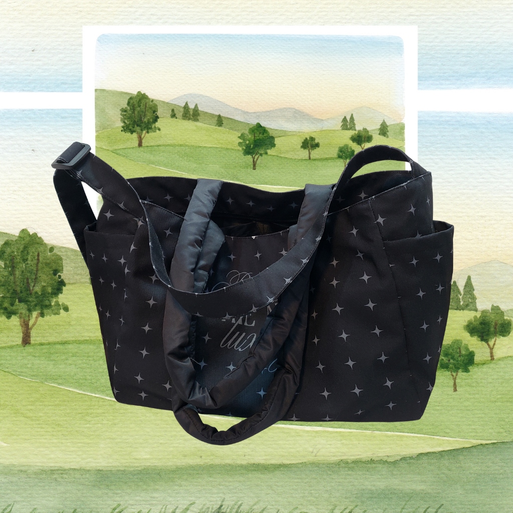 [พร้อมส่ง] Hello Daisy- Black collection  กระเป๋าสะพายไหล่สีดำ - เทาดาวม่วง