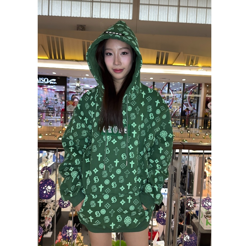 CROSS รุ่นEmerald Cross Drop เสื้อฮู้ดสีเขียว สกรีนเขียว ร้านโอม