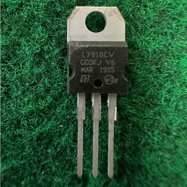 IC L7905CV 7905 , L7908CV 7908 , L7909CV 7909 , L7912CV 7912 , L7915CV 7915 , L7918CV 7918 , L7924CV