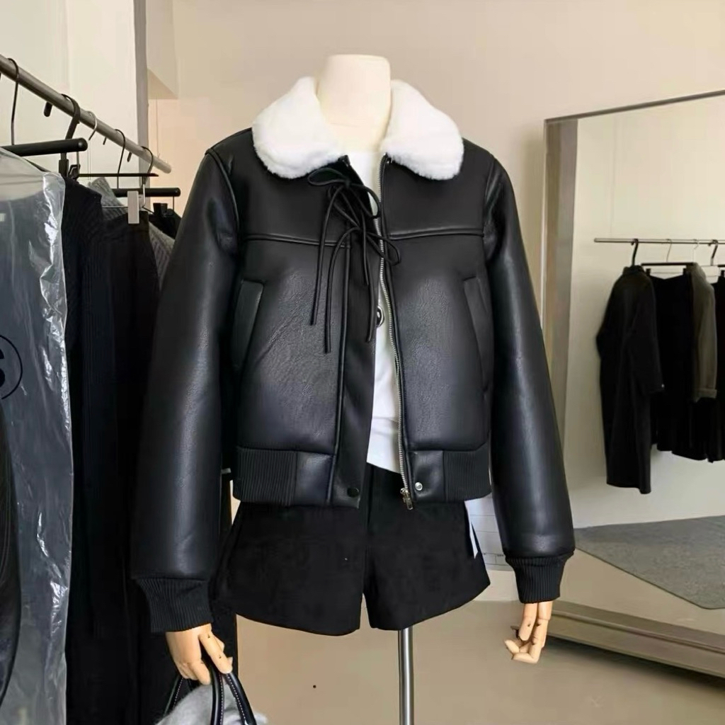 -𝐂𝐡𝐢𝐯𝐚- FUR BOMBER LEATHER JACKET | เสื้อแจ็คเก็ตหนัง แต่งคอขนเฟอร์(บุขนด้านใน)🔥🔥