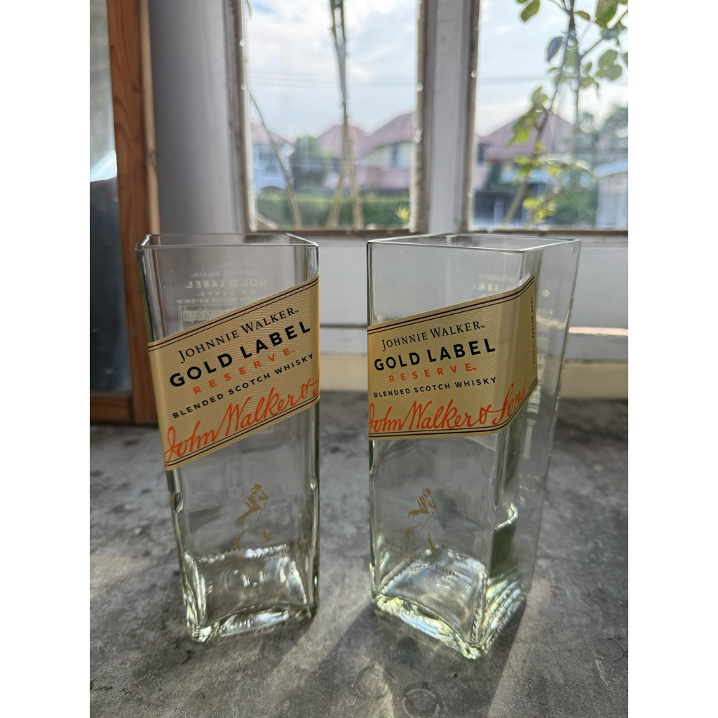 แก้วตัดจากขวด JW Gold label ทรงยาว รุ่นใหม่