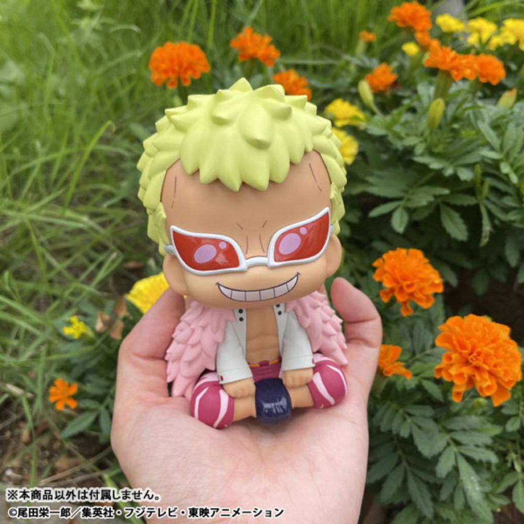 (🍊พรีออเดอร์)LookUp ONE PIECE Donquixote Doflamingo Complete Figure