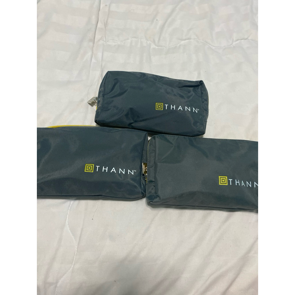 กระเป๋า Amenity Royal silk Thai Airways