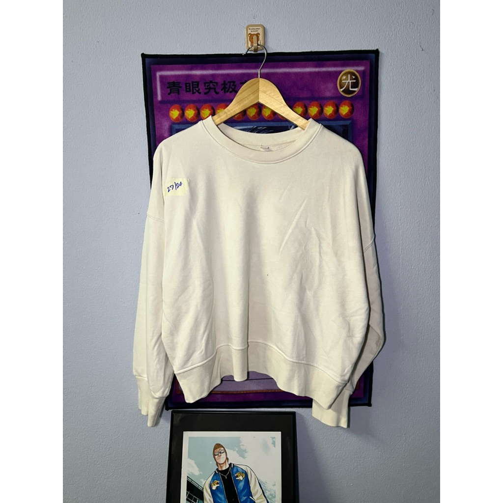 Uniqlo sweaters (w27)