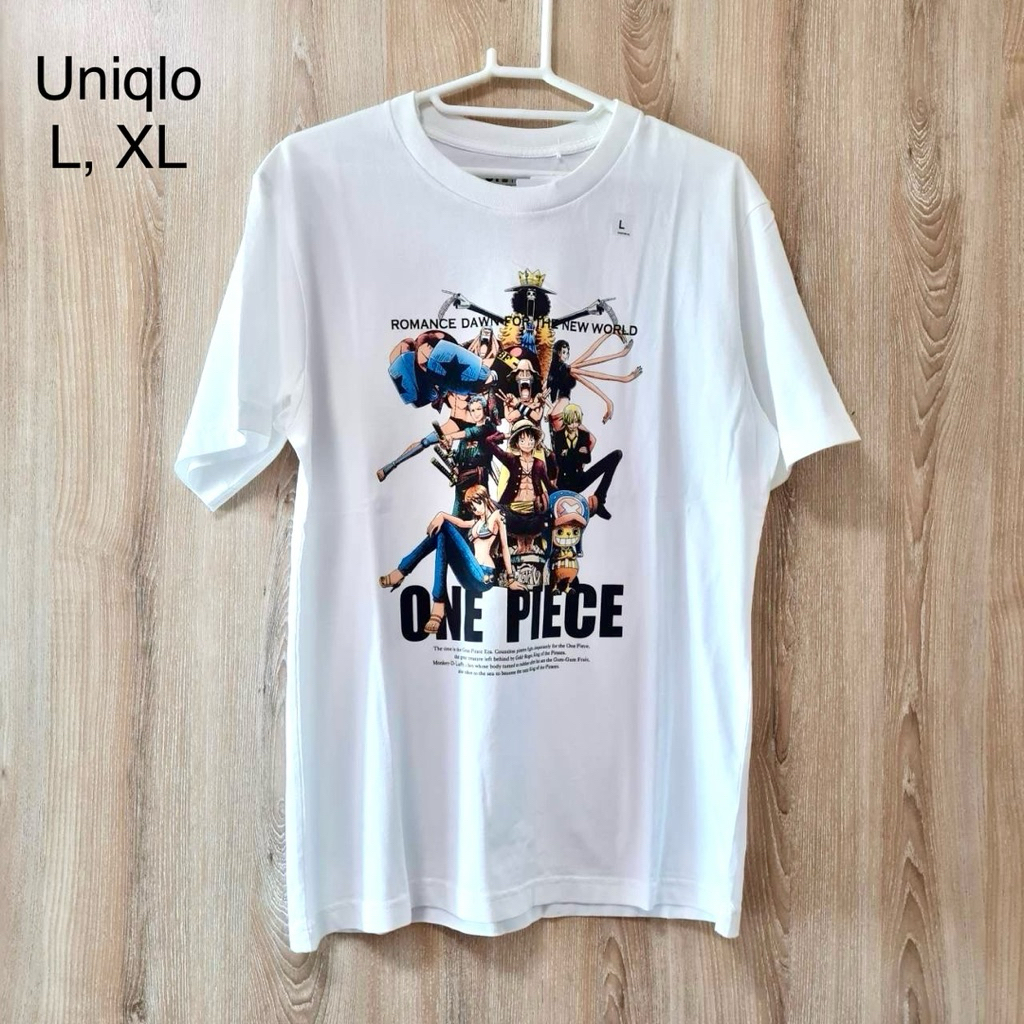 Uniqlo x ONE PIECE เสื้อยืดคอกลมแขนสั้นสีขาวสกรีนลาย ไซส์L, XL (มือ1) ป้ายห้อย