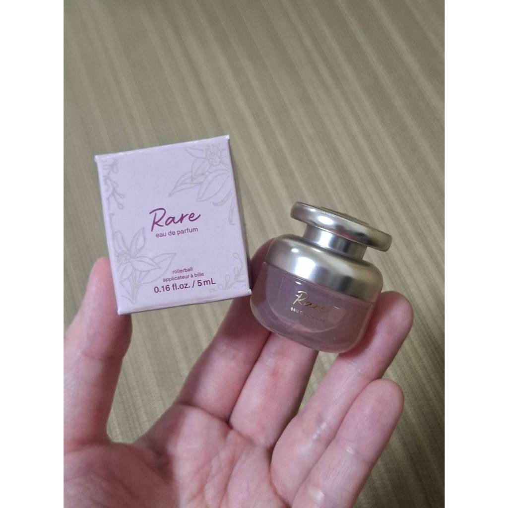 น้ำหอม Rare Beauty EDP 5ml กล่องบุบนิดหน่อยค่ะ