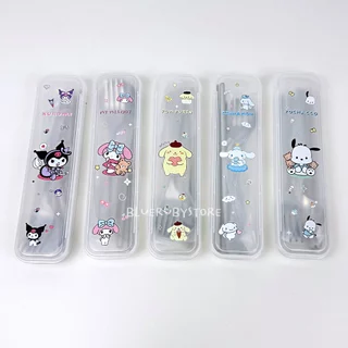 พร้อมส่ง💕 ชุดช้อนส้อมสแตนเลส พร้อมตะเกียบ ลายการ์ตูน ชุดช้อนส้อมพกพา พร้อมกล่อง