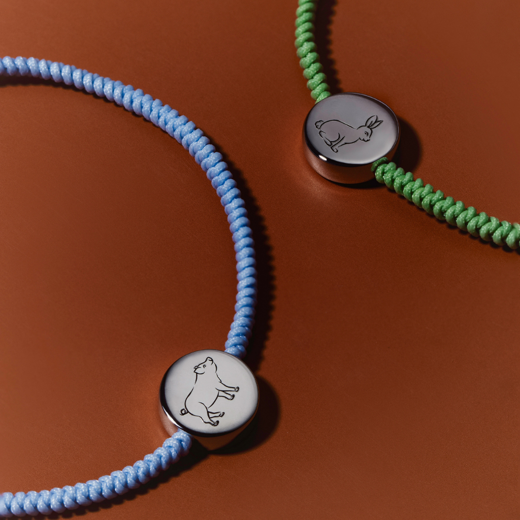 [MOO BANGKOK x NUM EIANG]  Zodiac Bracelet กำไลข้อมือเชือกถัก ประดับชาร์มสีเงิน สัญลักษณ์ประจำปีนักษัตร