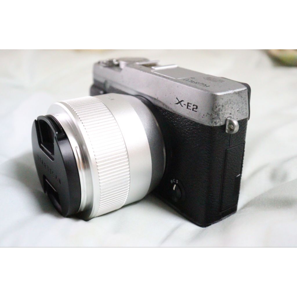 Fuji  XE2 พร้อมเลนส์ AF 35mm F1.8 II ออโต้โฟกัส