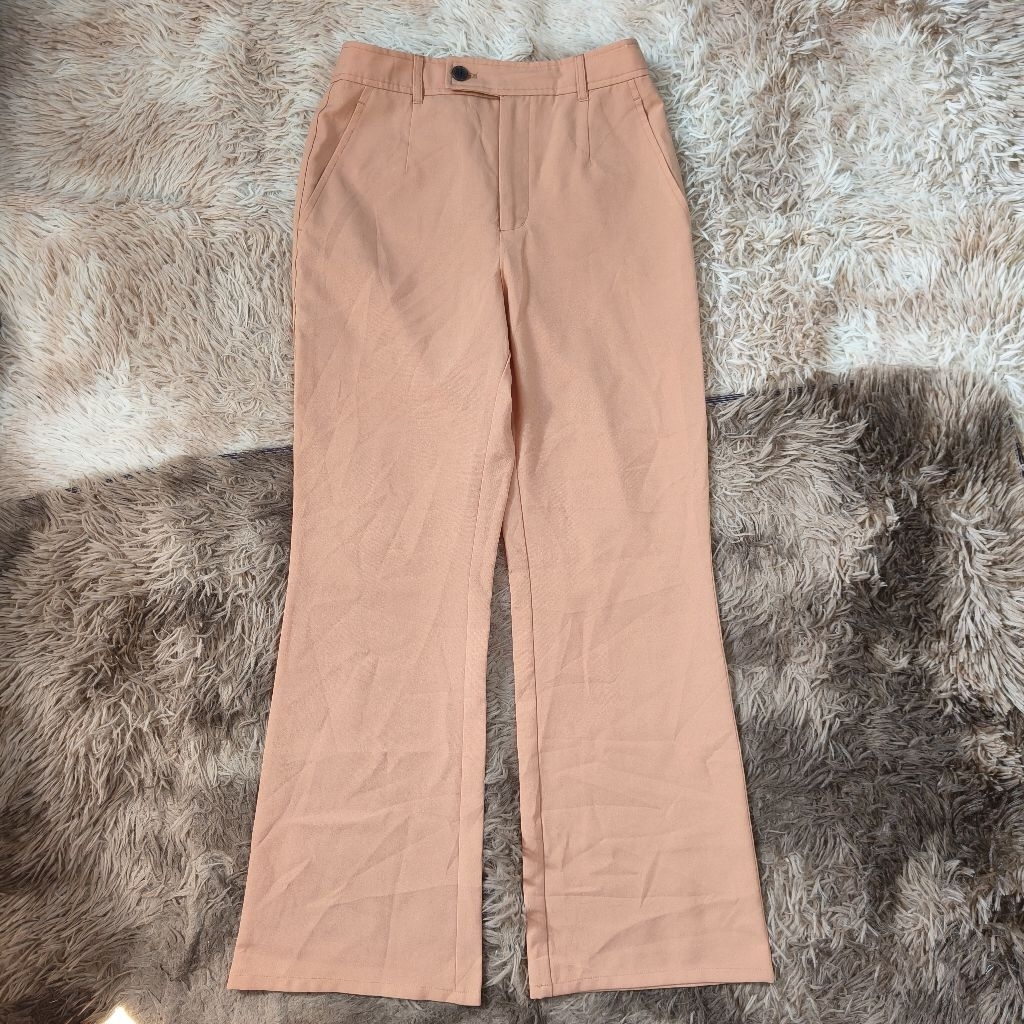 กางเกง Gu             .