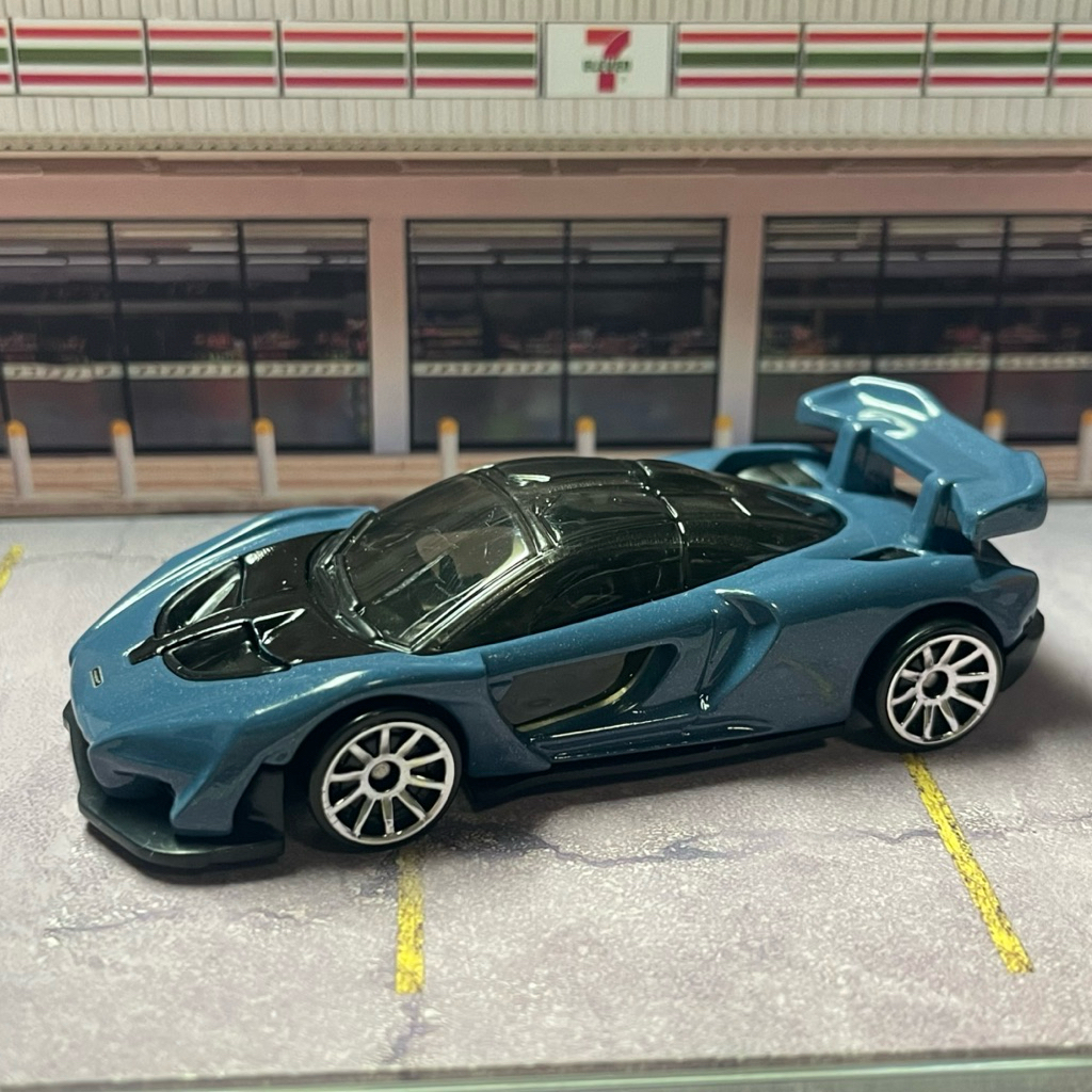 Hot Wheels McLAREN SENNA FYB46