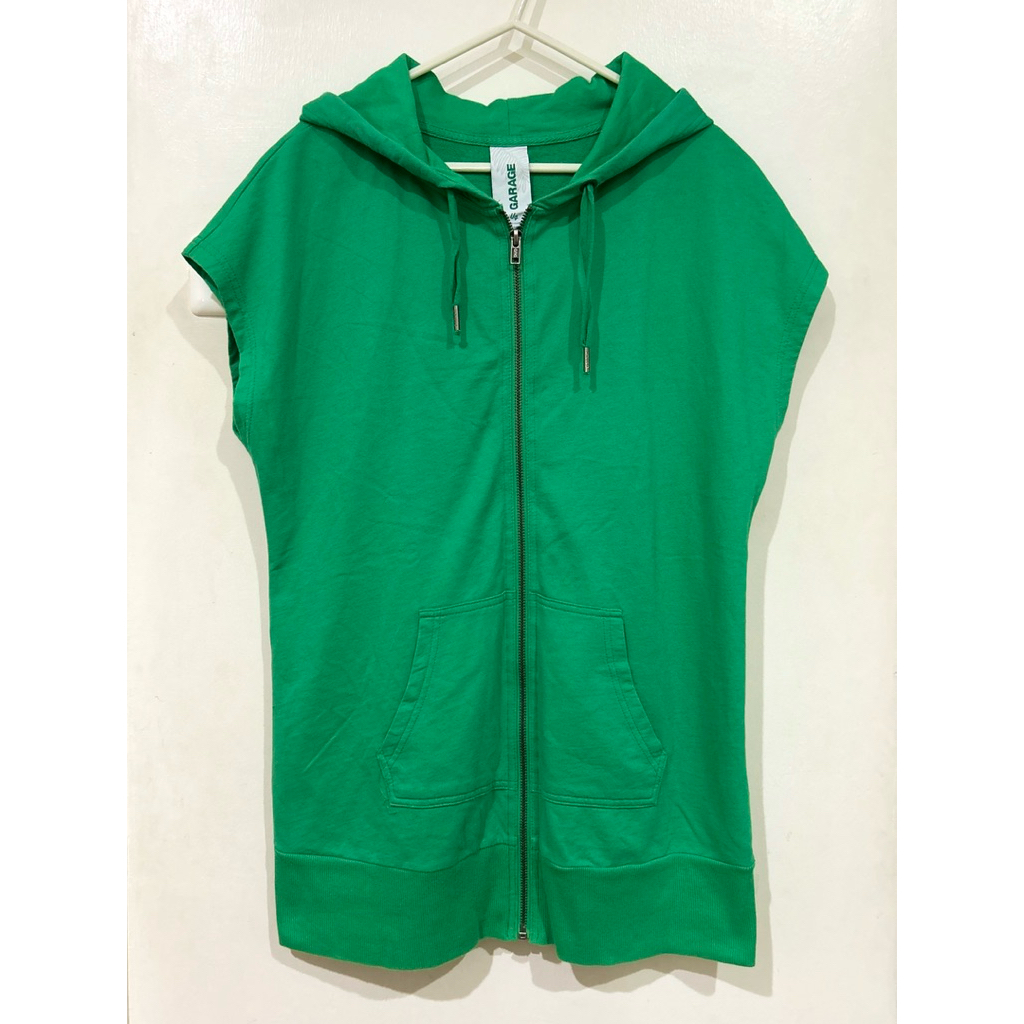 เสื้อฮู้ดยาว GARAGE เสื้อซิปเปอร์ *ส่งต่อ*มือสอง* 💚
