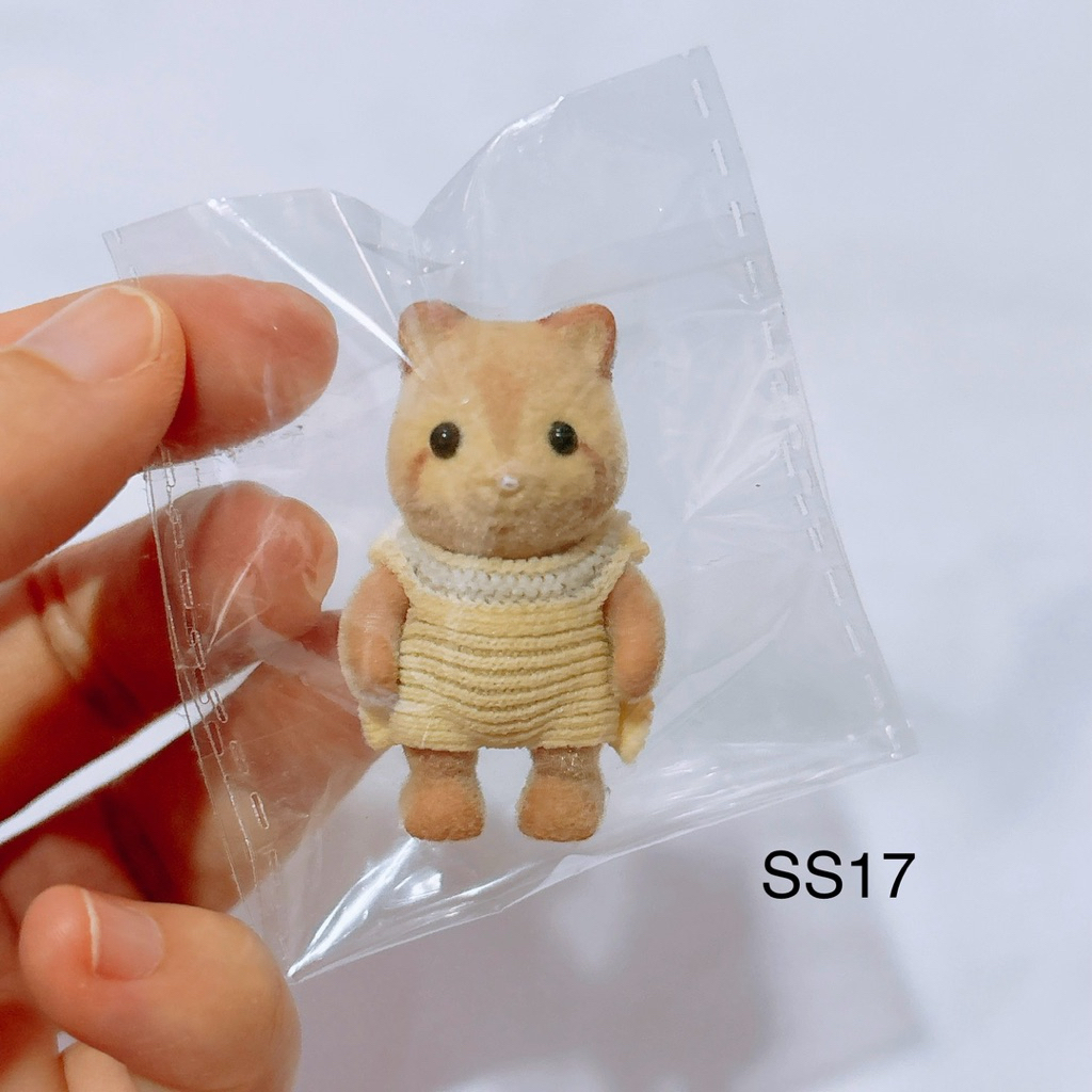 ตุ๊กตา กระรอก จิ๋ว ซิลวาเนี่ยน silvanian มือสอง