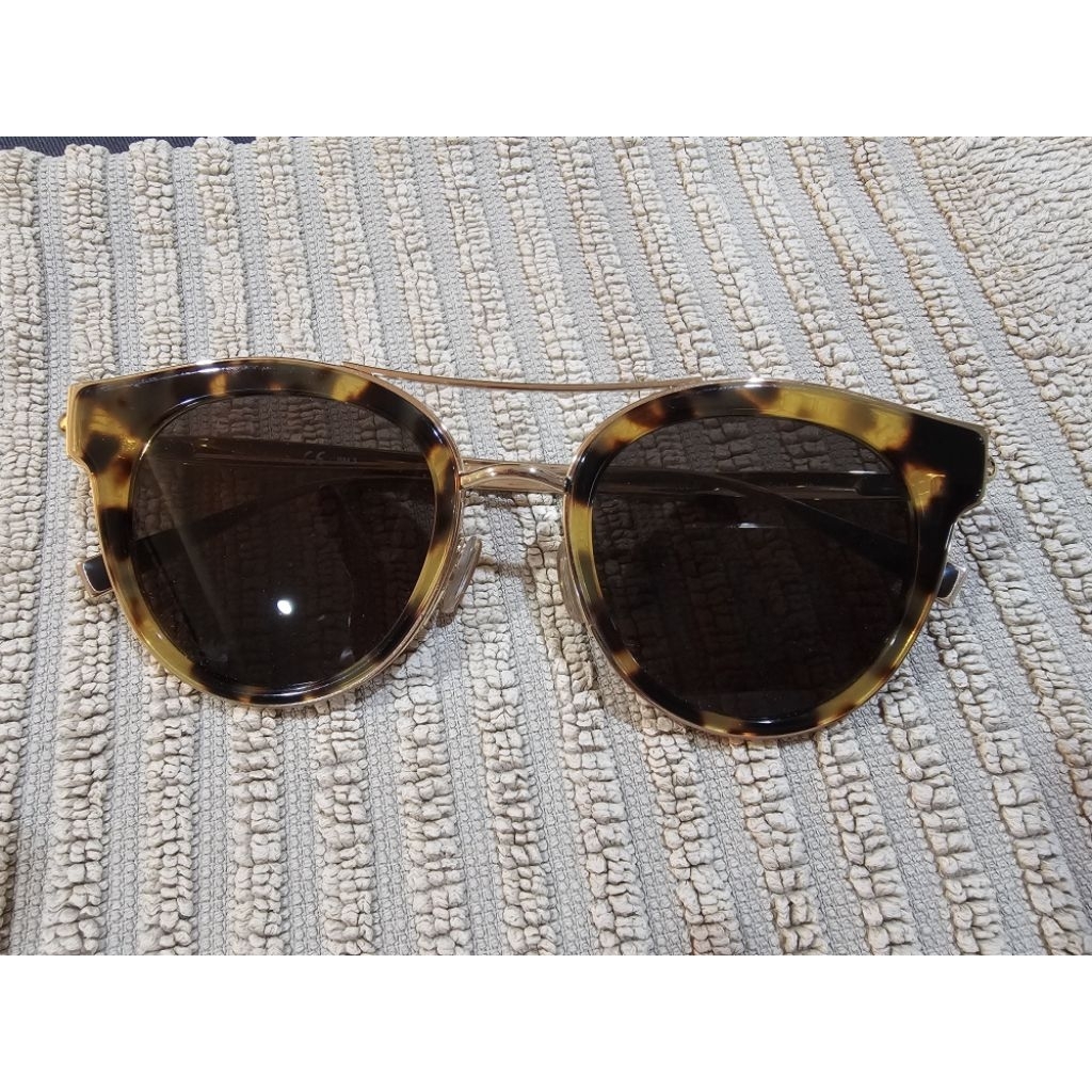 แว่นกันแดด มือสอง ของแท้ max mara