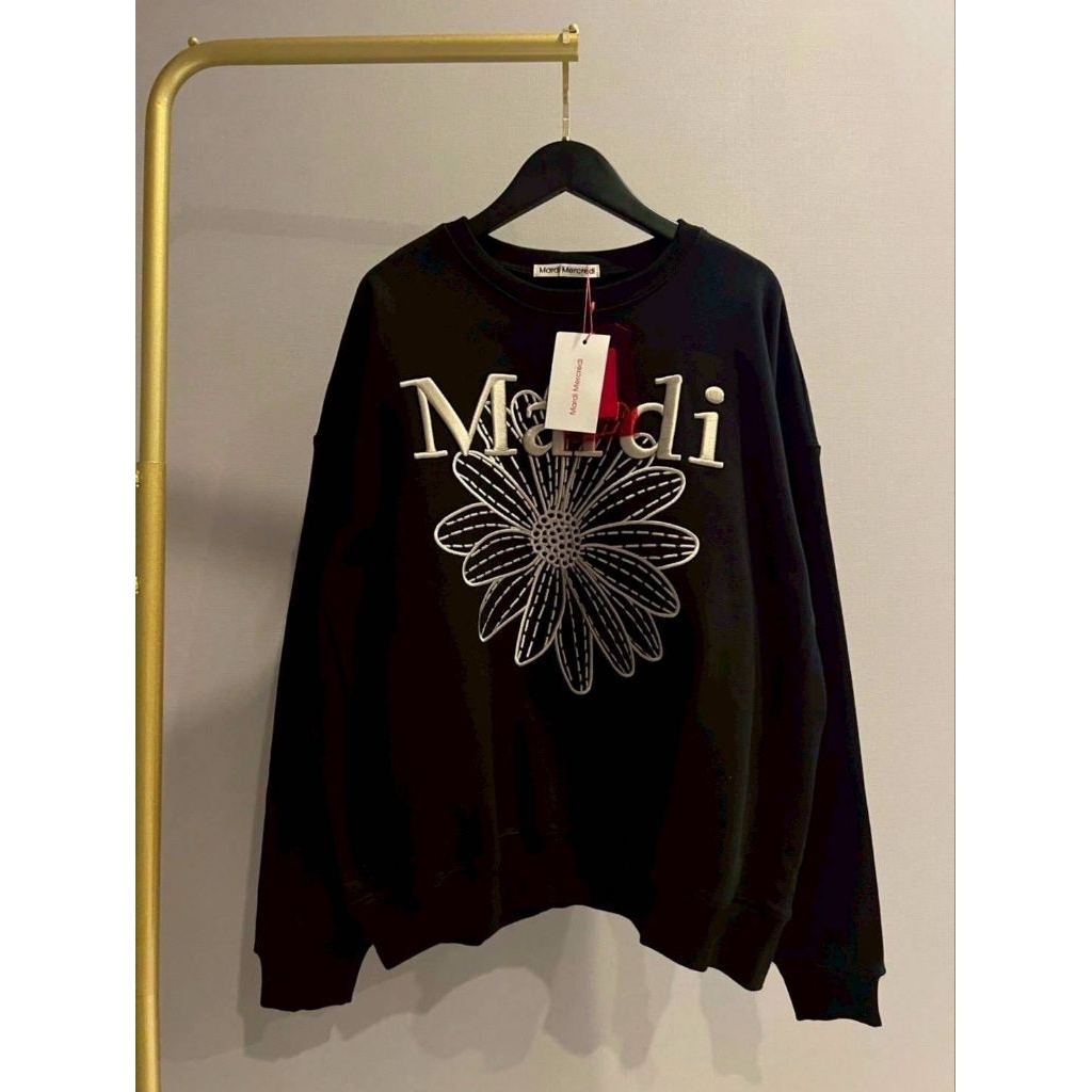 Mardi Sweater ลายปัก