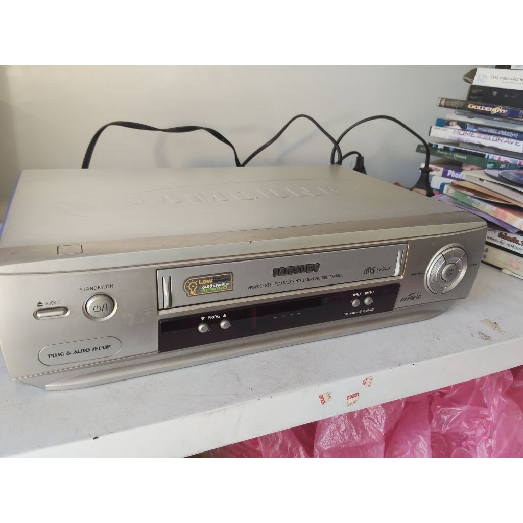 เครื่องเล่นวีดีโอSamsung รุ่นSV-240X VDO VHS ระบบโมโน หน้าจอดิจิตอล ใช้งานได้ปกติ