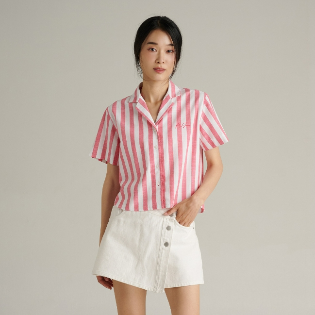 Mc JEANS (แม็คยีนส์) online exclusive เสื้อเชิ้ตผู้หญิง ทรงรีแลค Relaxed fit มีให้เลือก 2 สี MWSZ304