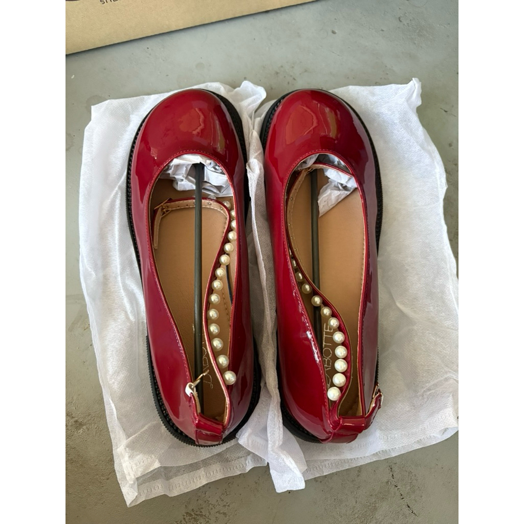 ส่งต่อ รองเท้าแมรี่เจน Labotte.bkk