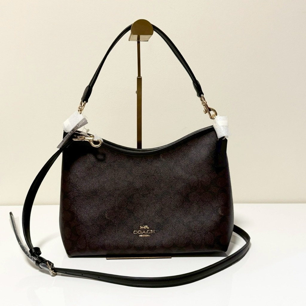 👑ผ่อน 0%👑 กระเป๋าสะพาย LAUREL SHOULDER BAG cv975