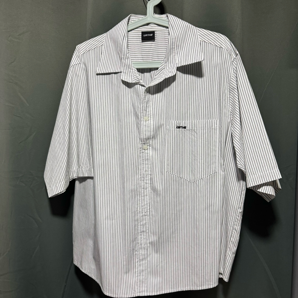 URTHE เสื้อเชิ้ต ลายทาง แขนสั้น Oversized