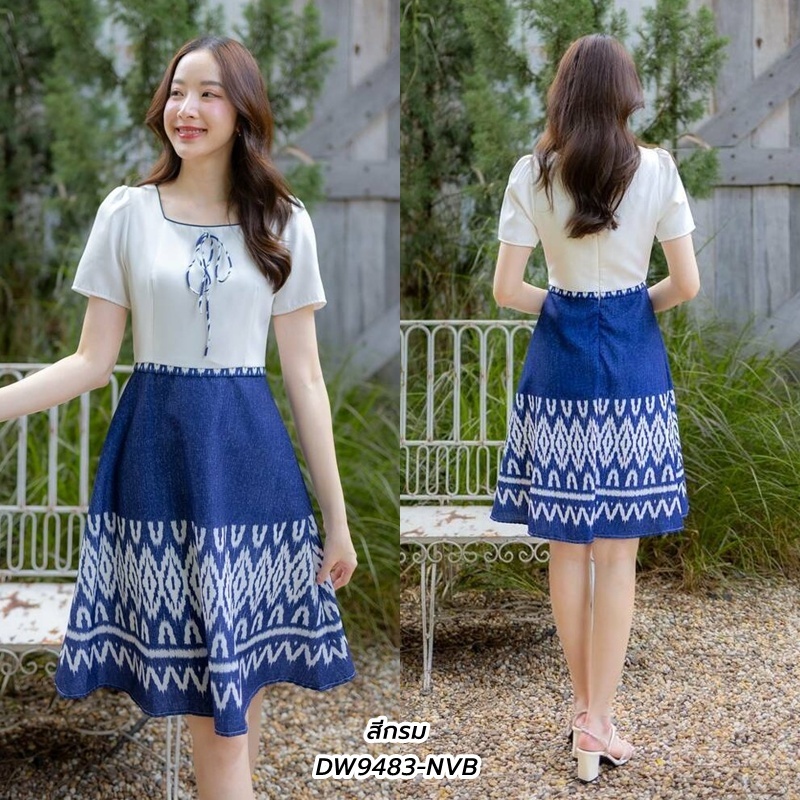 S-2XL | เดรสสั้นคอเหลี่ยม กระโปรงบานลายไทย มีซับใน สีกรม D9483