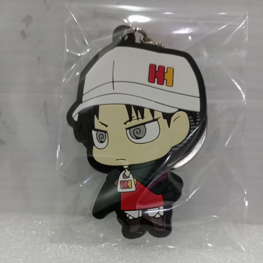 ของญี่ปุ่นแท้ พวงกุญแจ รีไวล์ ผ่าพิภพไททัน Attack on Titan Levi Ackerman Keychain Hokka Hokka Tei Co