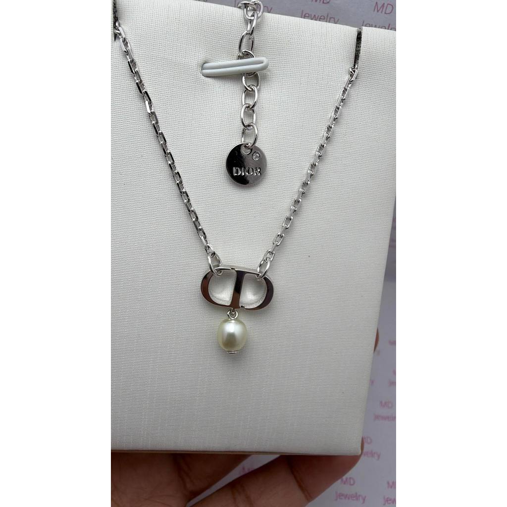 พร้อมส่ง สร้อยคอห้อยไข่มุก สีเงิน งานเกรดพรีเมี่ยม ใส่ได้ 2 แบบ ไม่แพ้ ไม่คัน