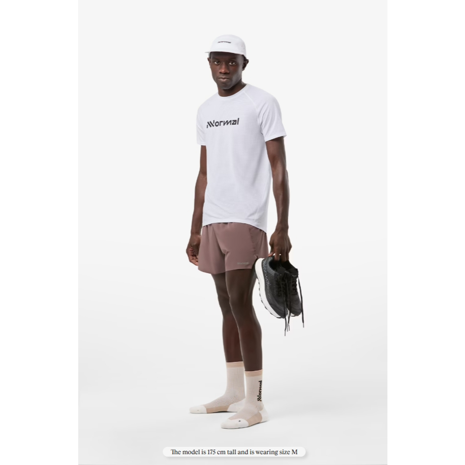 NNORMAL Race T-Shirt - MEN เสื้อวิ่งคุณภาพสูง ผ้าโปร่ง เบา ถ่ายเทอากาศเยี่ยม ระบายเหงื่อได้ดีมาก