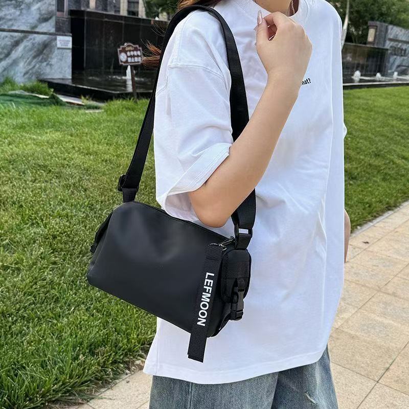 กระเป๋าสะพายไหล่สำหรับผู้หญิง กระเป๋าเก็บของมีสไตล์และลำลอง ใช้งานได้หลากหลาย วัสดุกันน้ำ ใช้ได้ทั้งชายและหญิง - รูปที่ 6