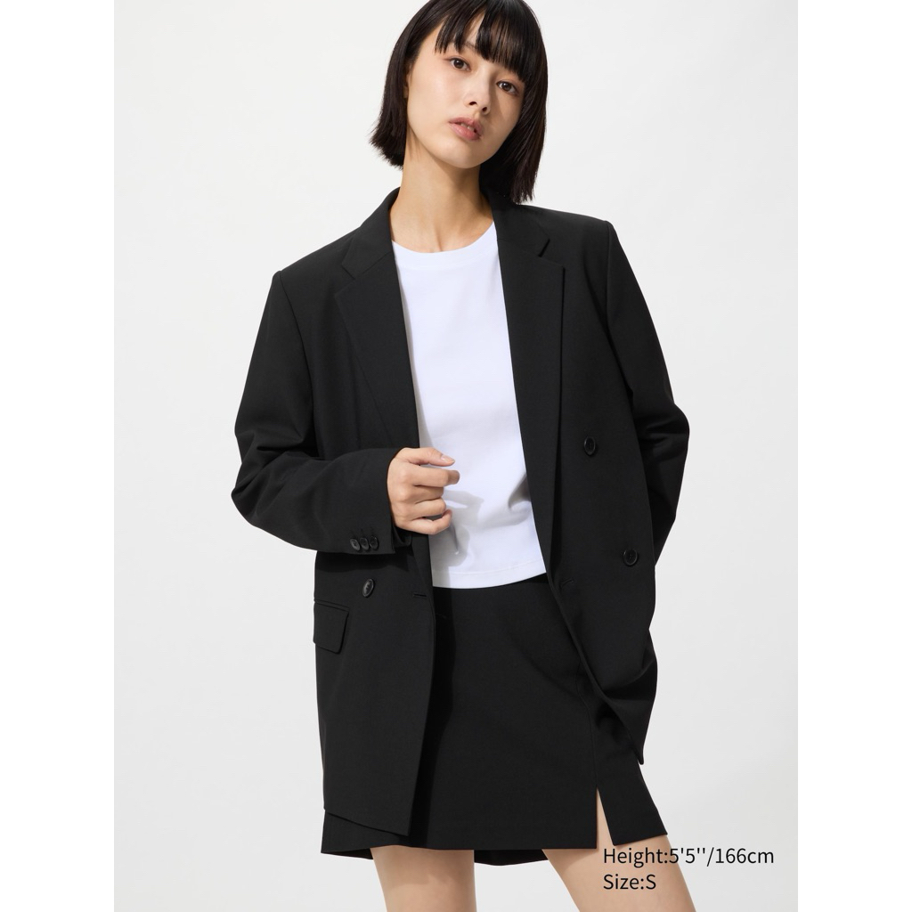 B168 เสื้อสูทเบลเซอร์ GU สีดำไซส์ M อกผ้า38“ยาว27”ทรงโอเวอร์ไซส์ ผ้าเนียนนุ่มใส่สบาย