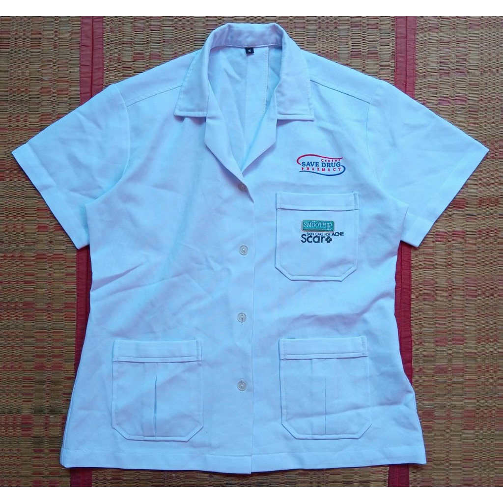 เสื้อ Center Save Drug Pharmacy