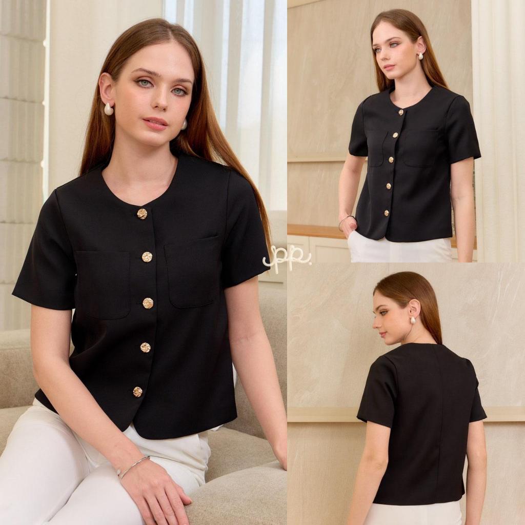 POI เสื้อสูทผ้าเจลลี่คอกลมแขนสั้นกระดุมทอง มีกระเป๋า Size 36-48" L030G6
