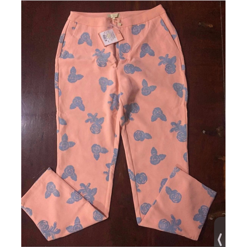 Lyn around 💯 size xs