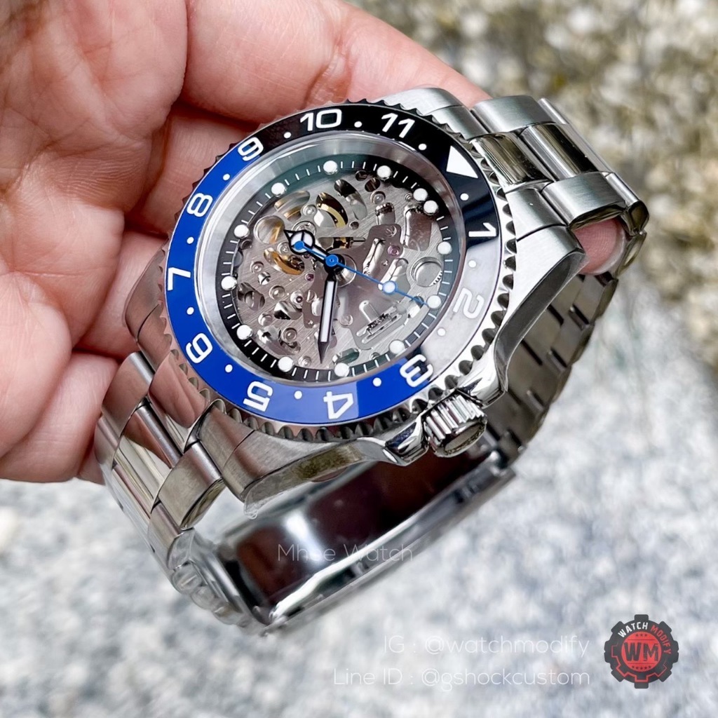 Premium Watch Batman Skeleton Open Back Case Show the Movement