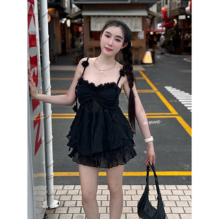 ชุดเซท 2 ชิ้น สายเดี่ยว เสริมฟองน้ำสม็อคหลัง กระโปรงชั้นแต่ง…