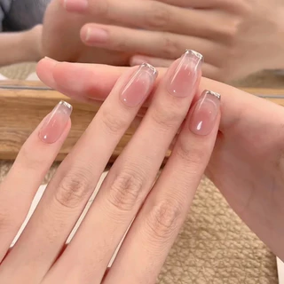 เล็บปลอมสำเร็จรูป 10ชิ้น/กล่อง 【แจกชุดเครื่องมือ】 สไตล์เรียบง่าย ดีไซน์สวยประณีต สวมง่าย ใช้ซ้ำได้ ทนนาน ไม่หลุดลอกง่าย