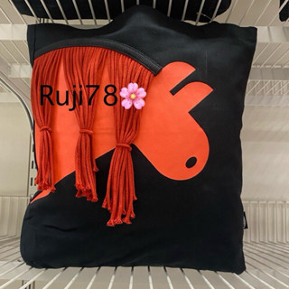 FÖSSTA กระเป๋าผ้า, รูปม้า/ดำ แดง  รับปีม้า 2026 ตรุษจีน By I…