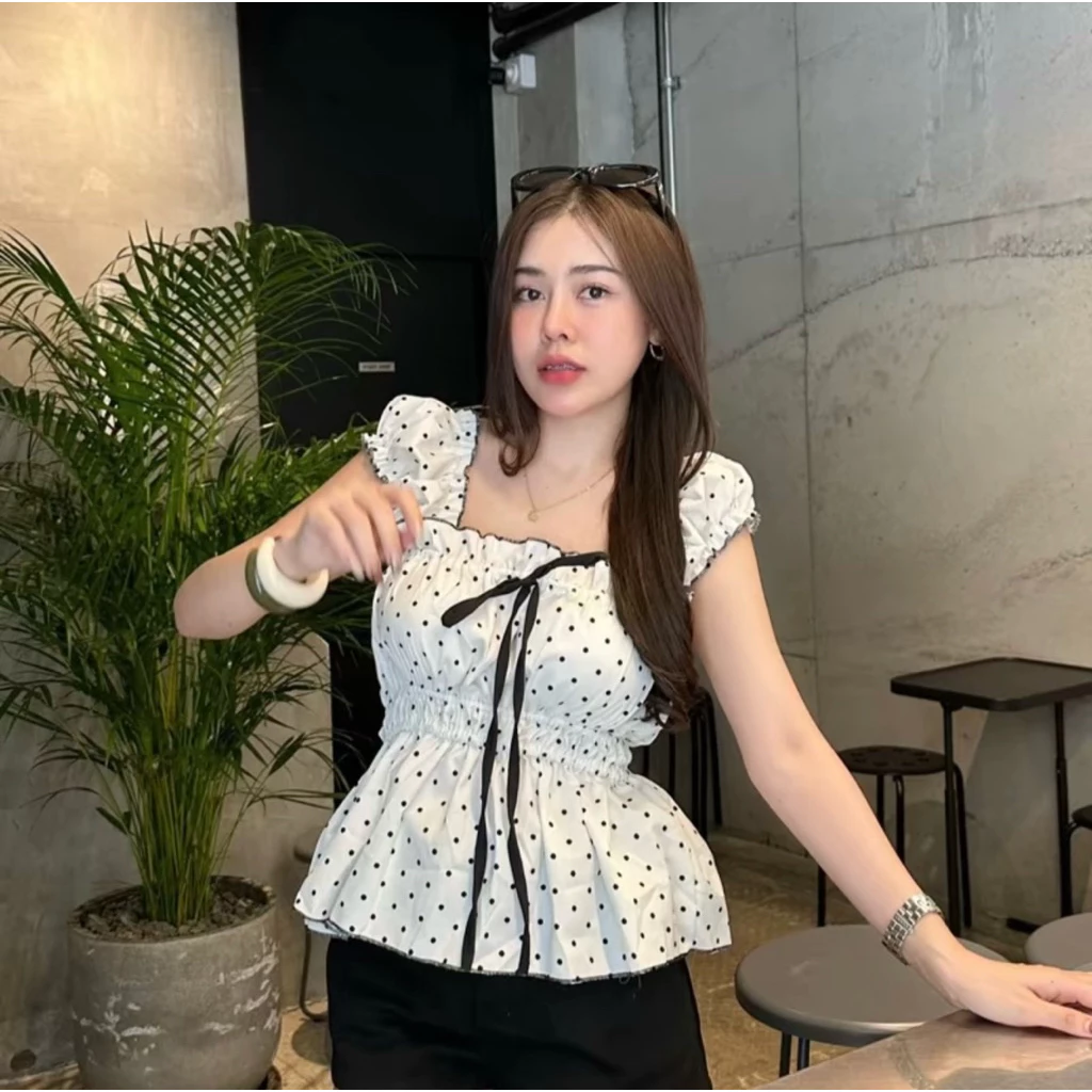 เสื้อผูกโบว์หน้า มี2ไซส์อก28-60(รหัสJ60)แขนระบายทรงสวยมาก