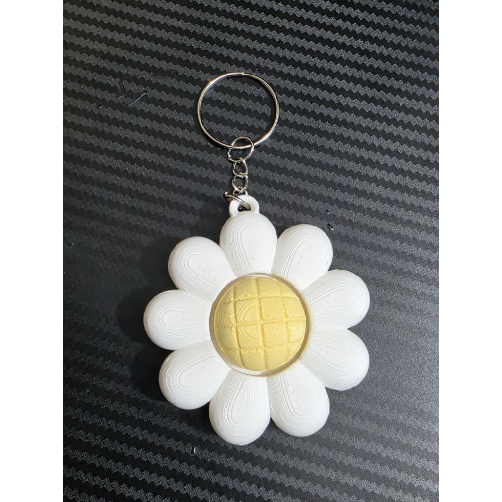 พร้อมส่ง พวงกุญแจkeycap ดอกเดซี่ พวงกุญแจปุ่มคีย์บอร์ด พวงกุญแจชื่อ ปุ่ม Keyboard 3D ปุ่ม Keycap