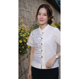 แบบเสื้อสีขาว ที่พร้อมส่ง ชุดที่1