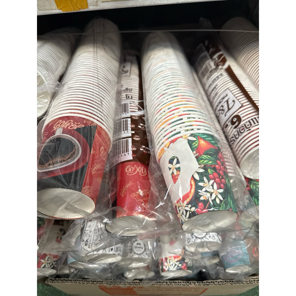 แก้วกาแฟร้อน 6.5 ออนซ์ มีหู พิมพ์ลาย บรรจุ 50 ใบ
