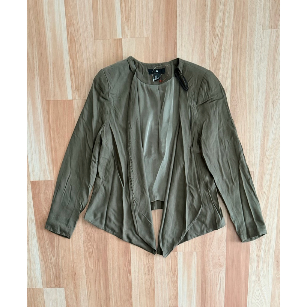 h&m blazer คลุม เขียวขี้ม้า