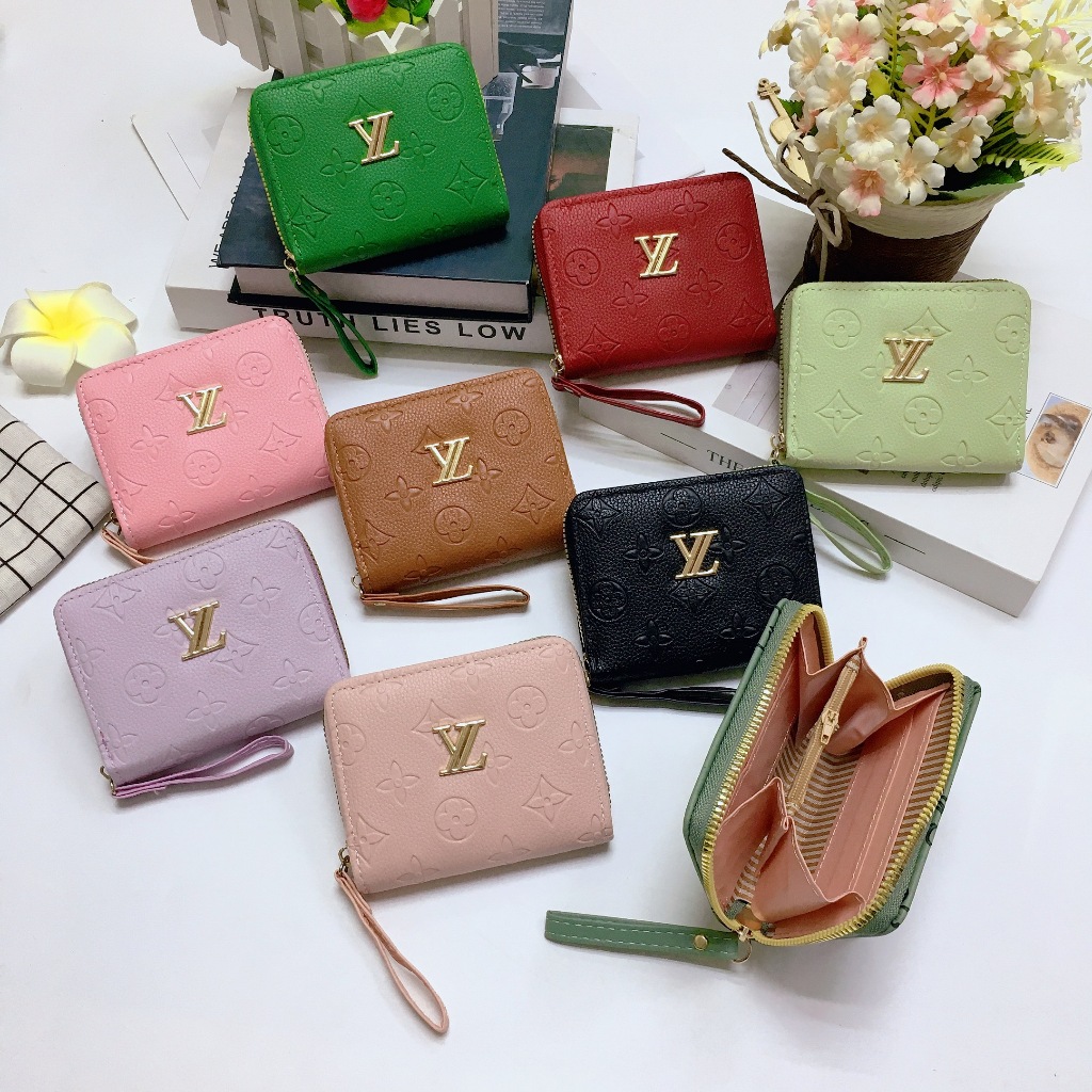 SS73#กระเป๋าสตางค์ใบสั้น 📌มีซิปใบสำหรับใส่เหรียญ 📌มีช่วงใส่บัตร 📌วัดสุด:หนังPU รุ่นใหม่！