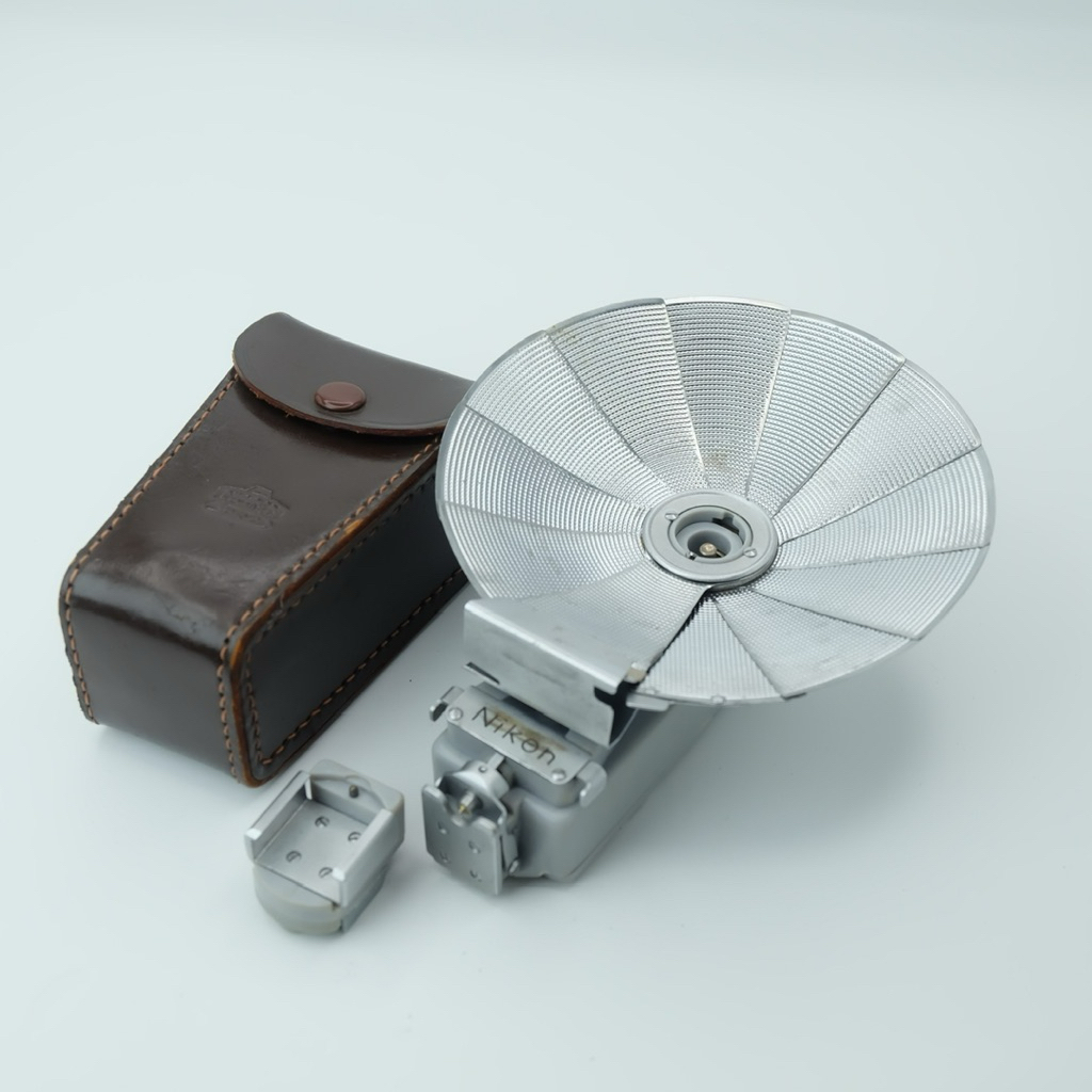 NIPPON KOGAKU NIKON BC-5 FLASH BULB GUN & CASE FOR S2 S3 S4 SP F F2