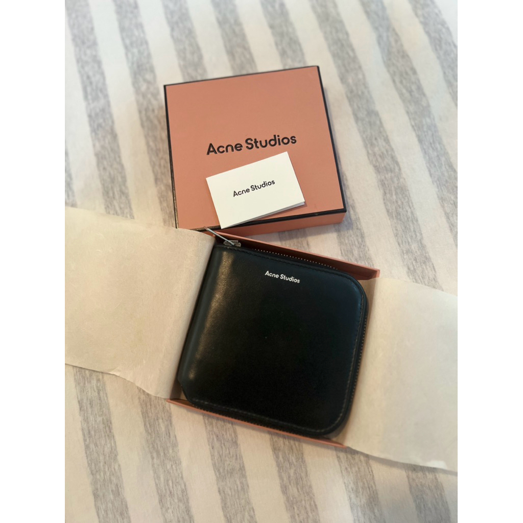 Acne Studio Zip Wallet (used)