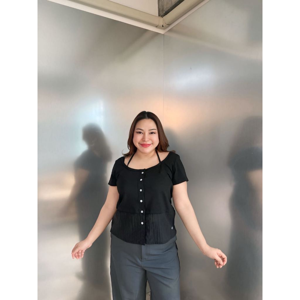 FAMOUS เสื้อแขนสั้น ผูกคอ ปัก FAMOUS #FMBL-F1T147