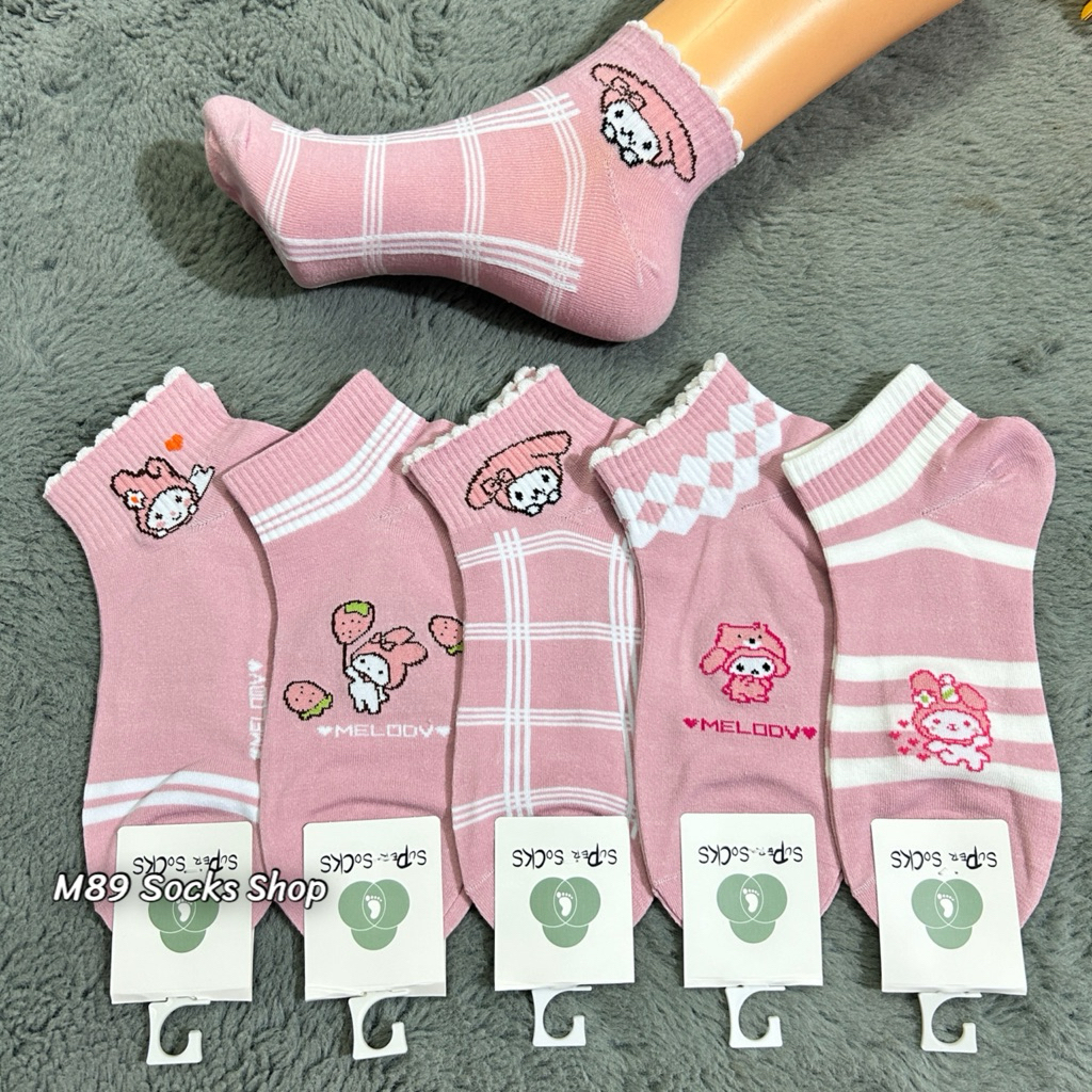 ถุงเท้าข้อกลางลายน่ารักๆ1แพ็คมี10คู่ขนาด free sizeเท้า36-43ใส่ได้สินค้ามีพร้อมส่งจ้า
