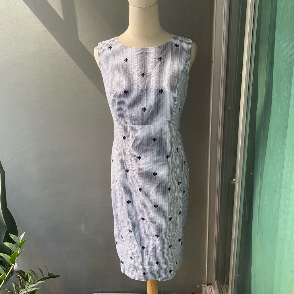 USED Brooks Brothers sleeveless seersucker dress size 2
